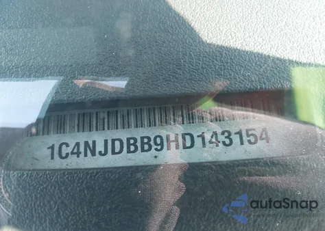 2017 Jeep Compass Sport 4X4 z USA, uszkodzony, nr VIN 1C4NJDBB9HD143154